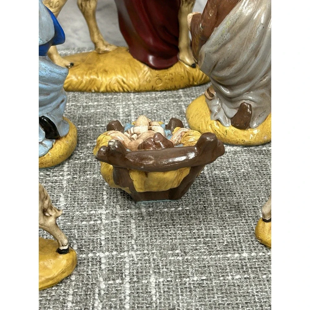 Vintage Nativity Set Atlantic Mold 13 Pc Hand Painted Ceramic Christmas Figurine